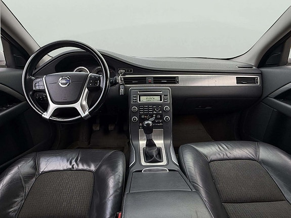 Volvo V70 10 of 23