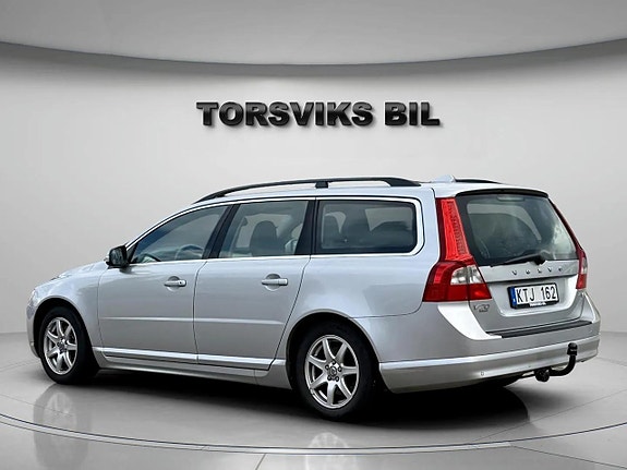 Volvo V70 4 of 23