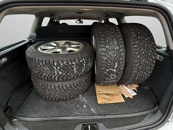 Volvo V70 16 of 23
