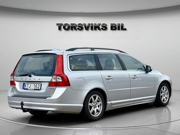 Volvo V70 6 of 23