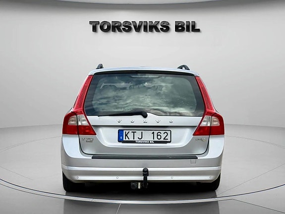 Volvo V70 5 of 23