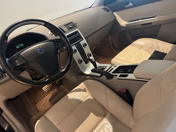 Volvo S40 7 of 8