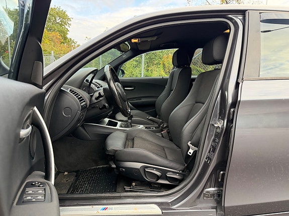 BMW 120i 6 of 12