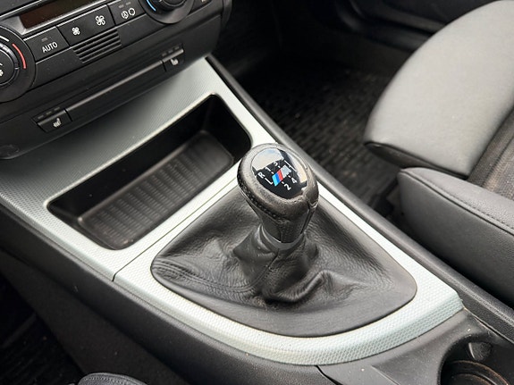 BMW 120i 8 of 12
