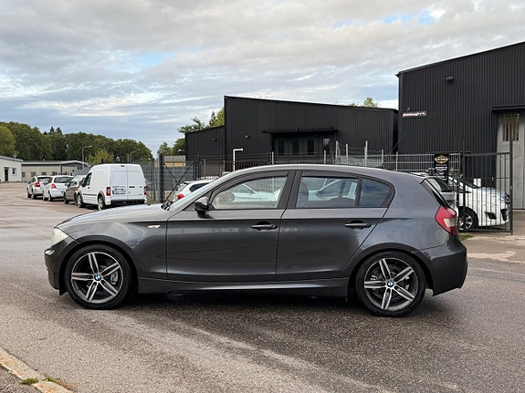 BMW 120i 4 of 12