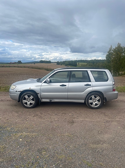 Subaru Forester 5 of 14