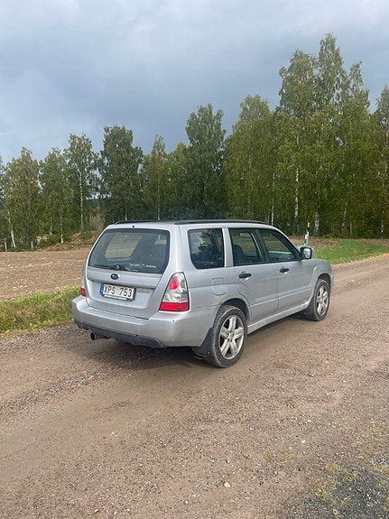 Subaru Forester 3 of 14