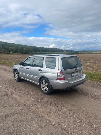 Subaru Forester 4 of 14