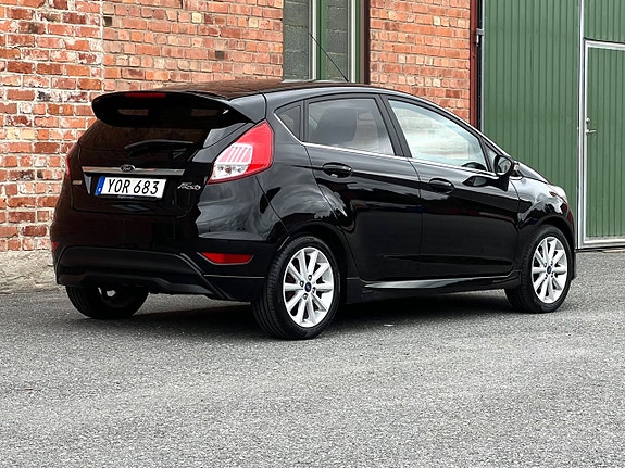 Ford Fiesta 7 of 15