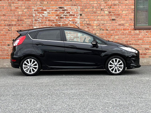 Ford Fiesta 8 of 15