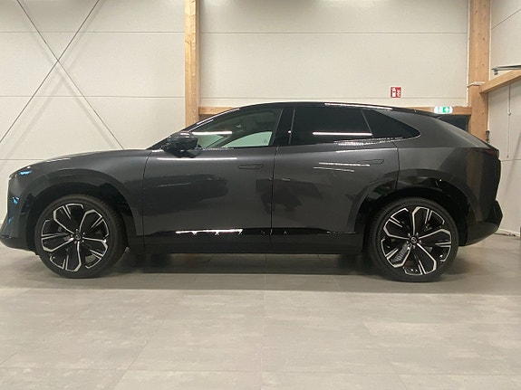 Mazda CX-6e 5 of 17