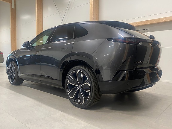 Mazda CX-6e 4 of 17