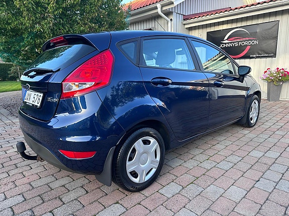 Ford Fiesta 18 of 30