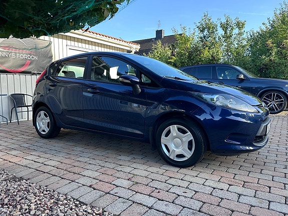 Ford Fiesta 7 of 30
