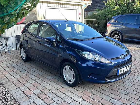 Ford Fiesta 8 of 30