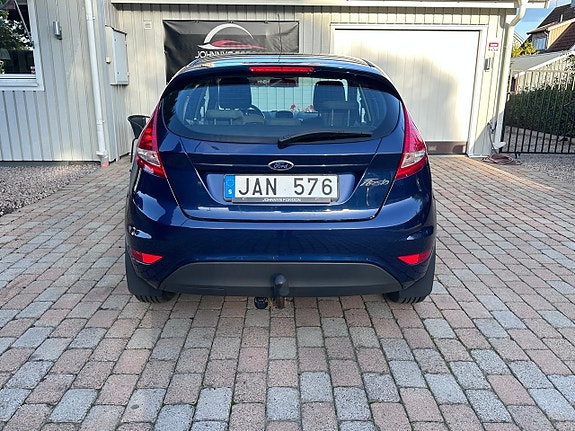 Ford Fiesta 10 of 30
