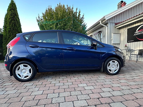Ford Fiesta 17 of 30