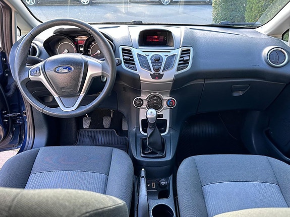 Ford Fiesta 19 of 30