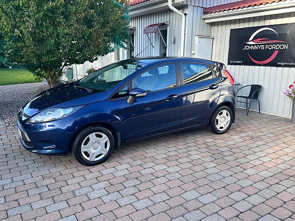 Ford Fiesta 2 of 30