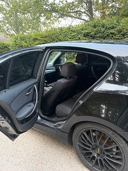 BMW 118d 6 of 7