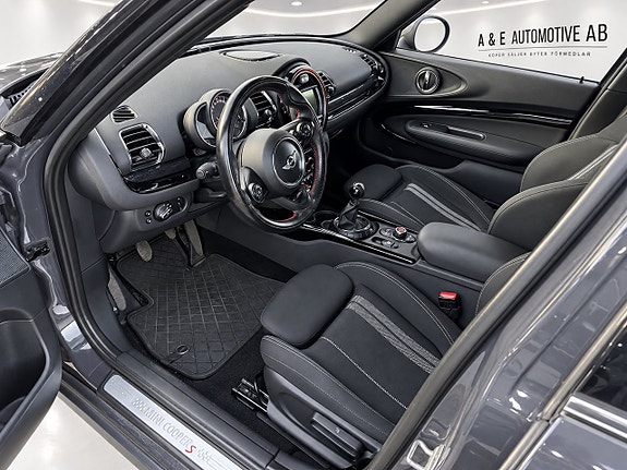 MINI Clubman Cooper S 9 of 17