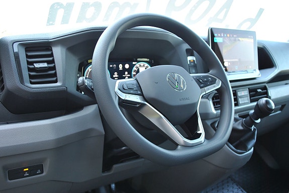 Volkswagen Crafter 8 of 23