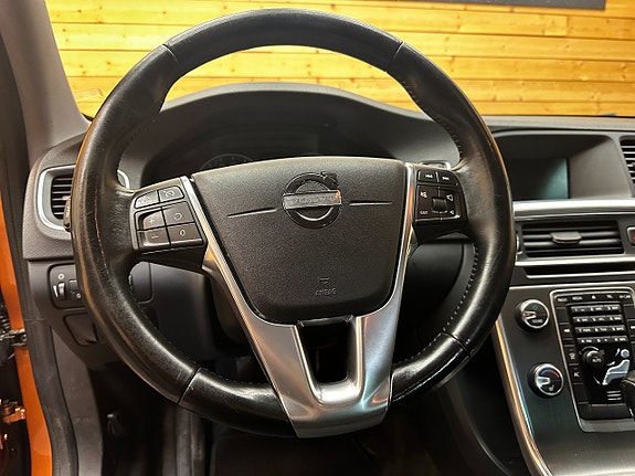 Volvo S60 12 of 23
