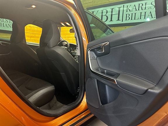 Volvo S60 18 of 23