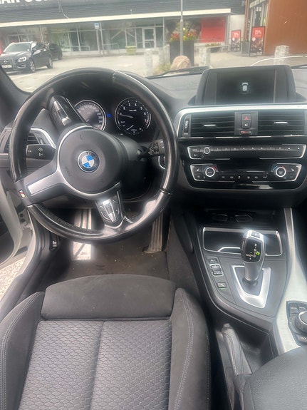 BMW 118i 3 of 3
