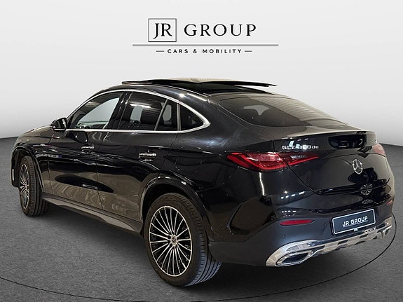 Mercedes-Benz GLC300 de 4 of 14