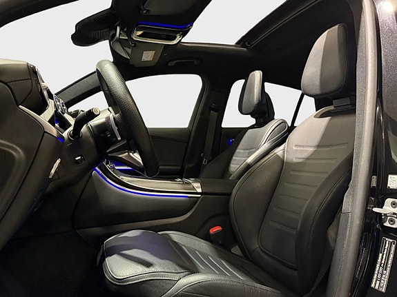 Mercedes-Benz GLC300 de 8 of 14