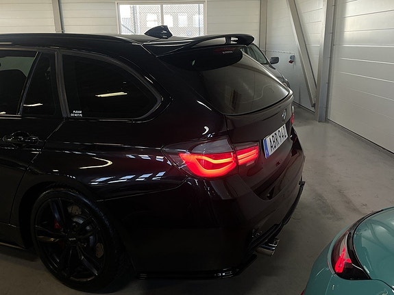 BMW 328i 21 of 30