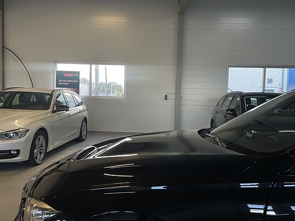 BMW 328i 20 of 30