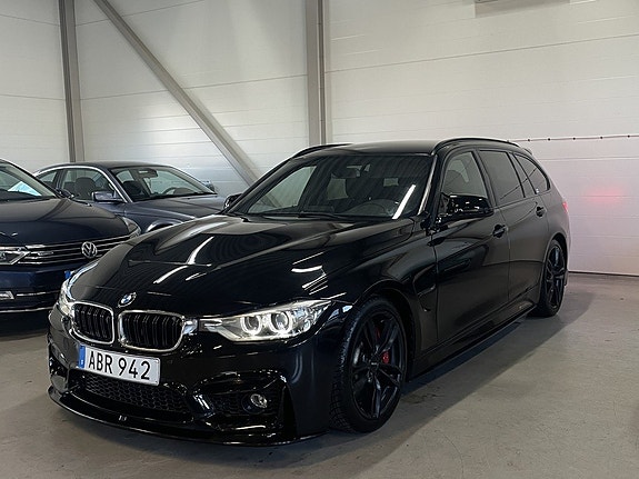 BMW 328i 4 of 30