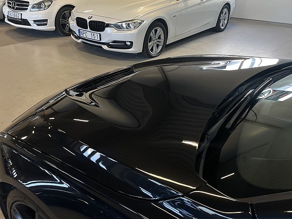BMW 328i 19 of 30
