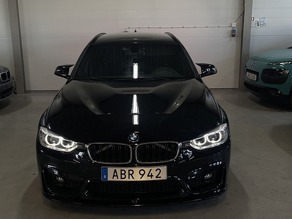 BMW 328i 6 of 30