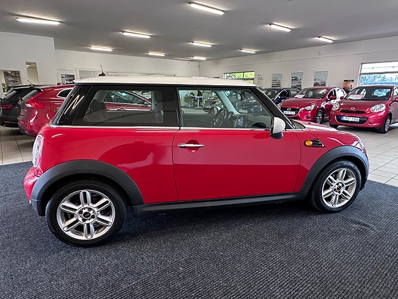 MINI Cooper 4 of 18