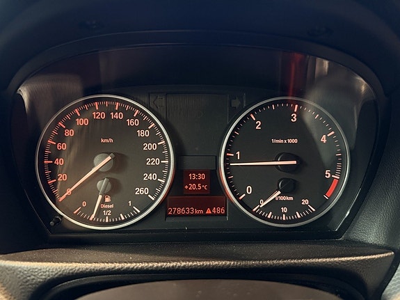 BMW 320d 6 of 12