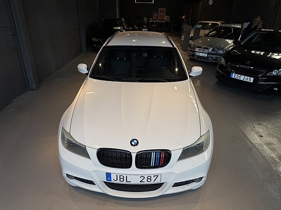 BMW 320d 10 of 12