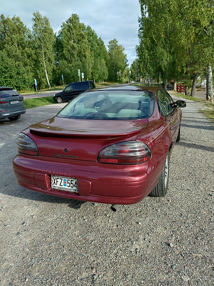 Pontiac Grand Prix 6 of 6