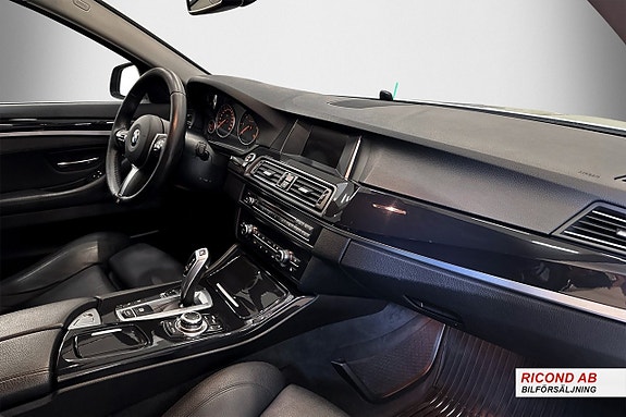 BMW 520d 14 of 17
