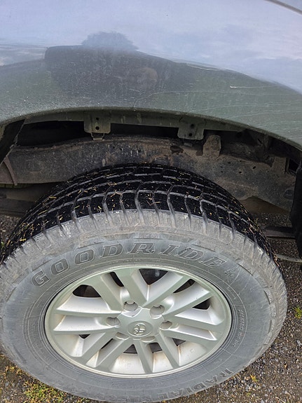 Toyota HiLux 3 of 4