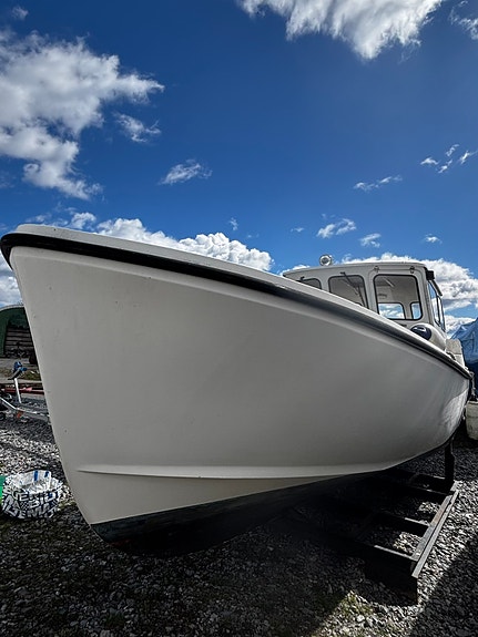 Rospiggen 28 Transport - robust skärgårdsbåt med stort lastdäck 5 of 7
