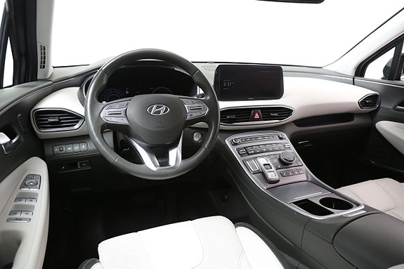 Hyundai Santa Fe 18 of 29