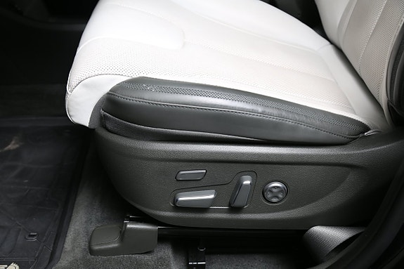 Hyundai Santa Fe 21 of 29