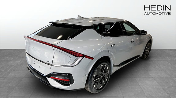 Kia EV6 2 of 9