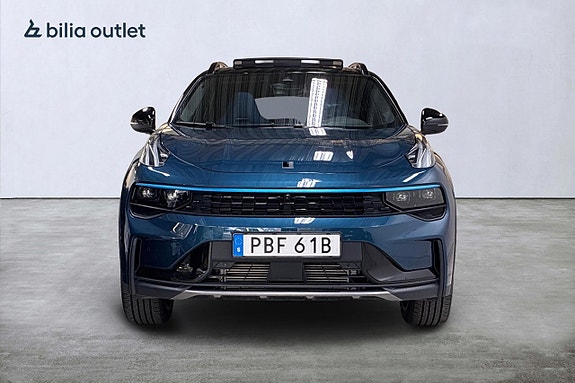Lynk & Co 01 3 of 26