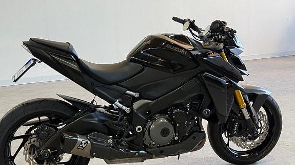 Suzuki Gsx1000s Akrapovic Låga mil 0kr insats 4 of 17