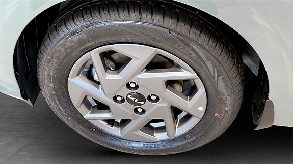 Kia Picanto 9 of 14