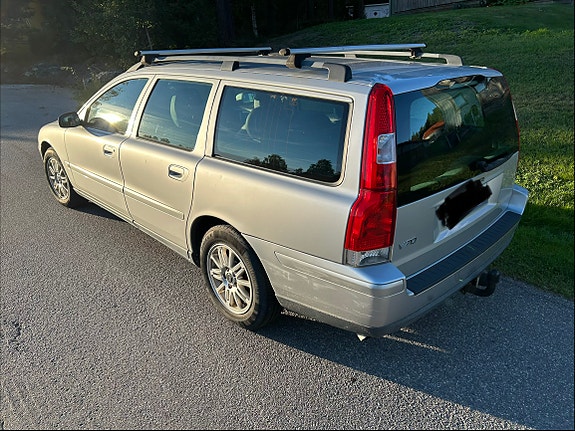 Volvo V70 9 of 12